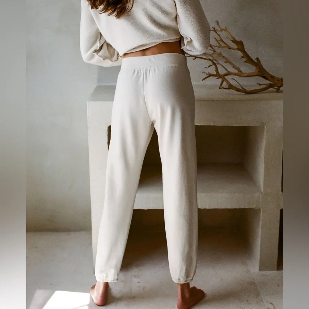 Lera Knit's Organic Cotton Jogger Pants in Cream - Picture 2 of 6